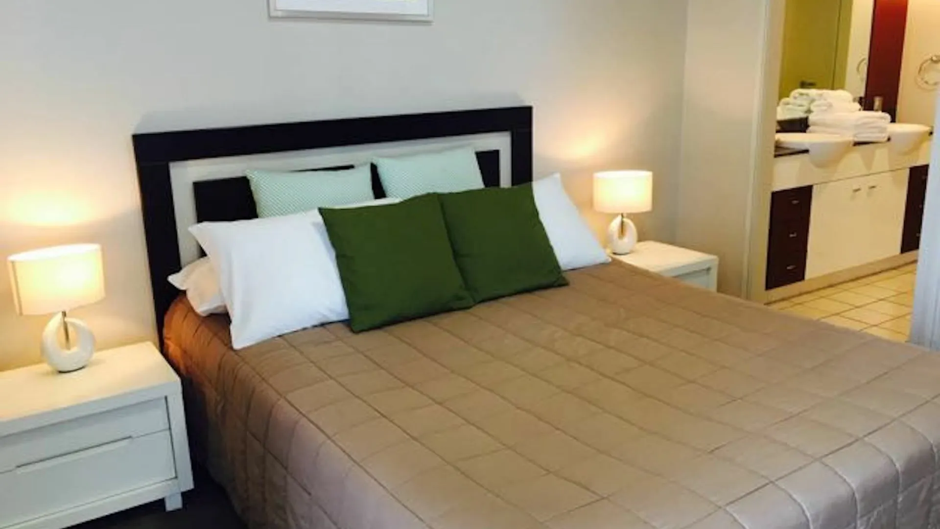 Surfers Paradise Private Apartments
