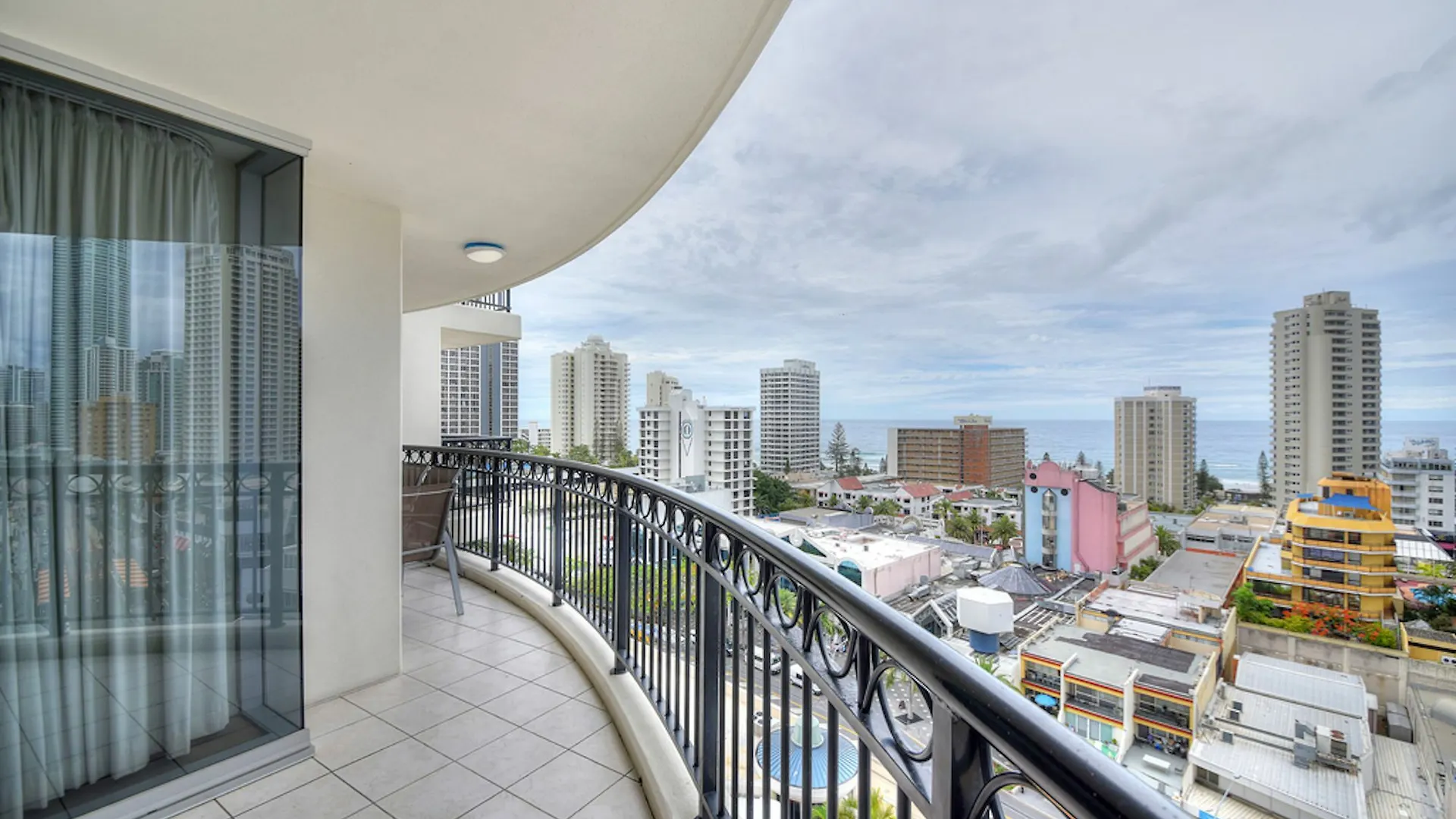 Surfers Paradise Private Apartments  Surfers Paradise