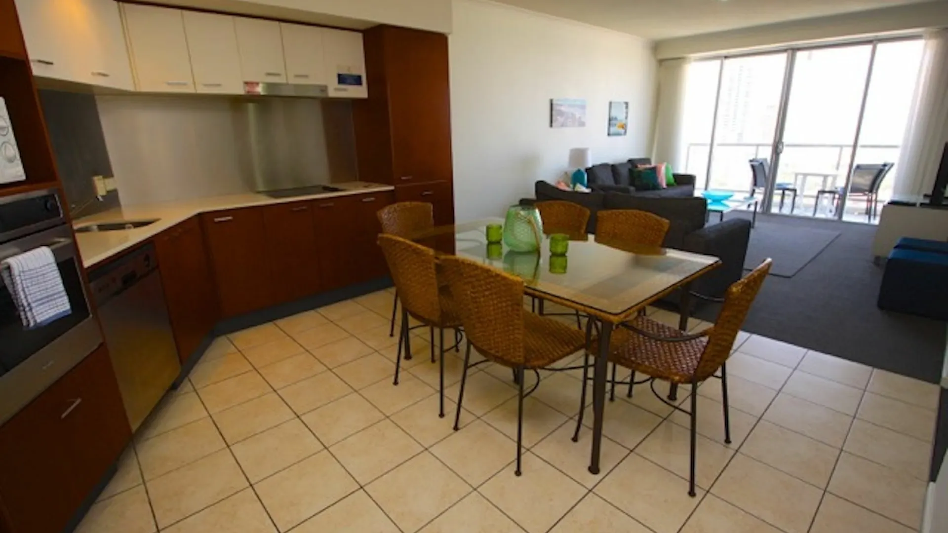 Surfers Paradise Private Apartments